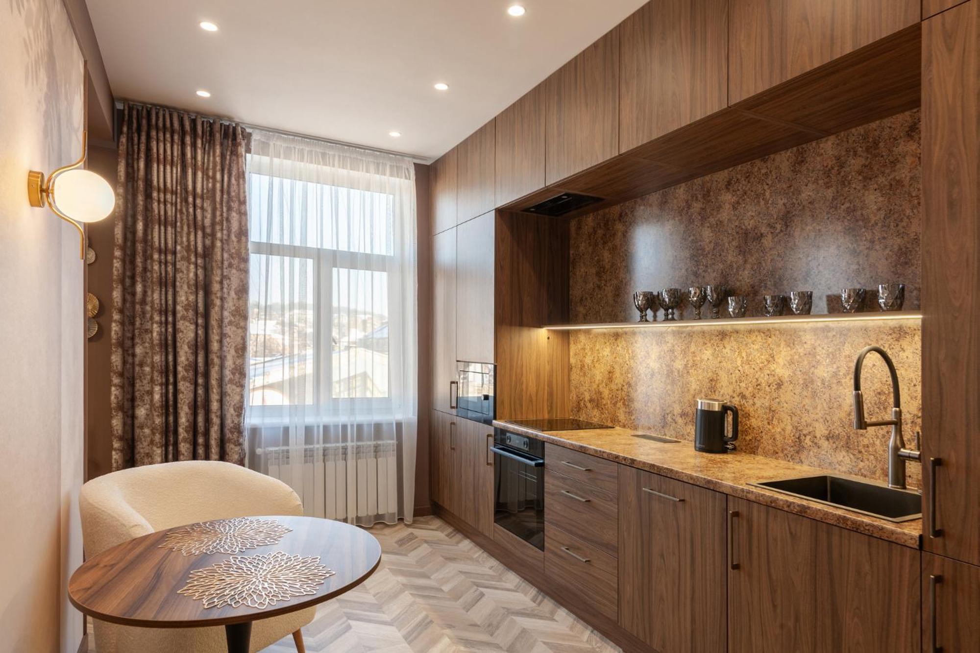 Royal Aparts Multi Lviv Exterior photo